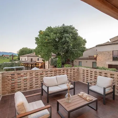 Borgo Baccile By Vini Fantini Crecchio