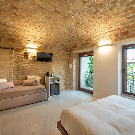 Borgo Baccile By Vini Fantini Hotel