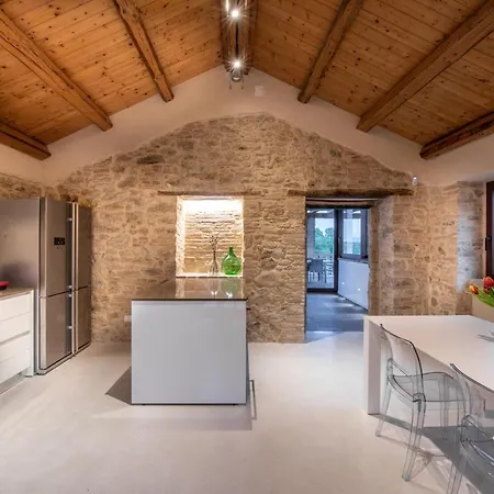Borgo Baccile By Vini Fantini Hotel