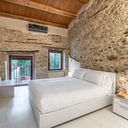 Borgo Baccile By Vini Fantini 3* Crecchio