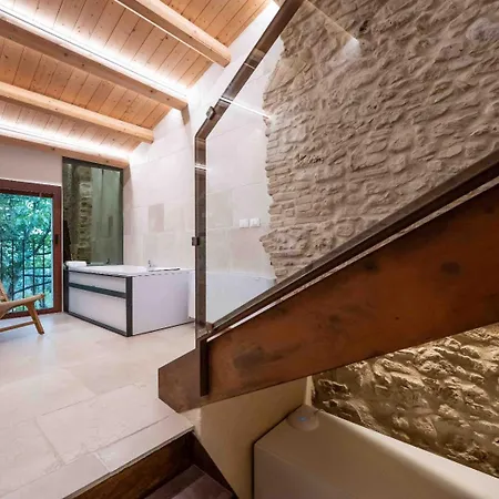 Borgo Baccile By Vini Fantini Hotel 3*