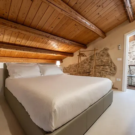 Borgo Baccile By Vini Fantini Crecchio