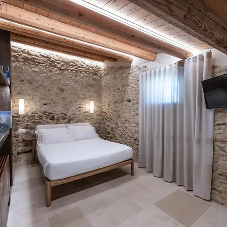 Hotel Borgo Baccile By Vini Fantini Crecchio