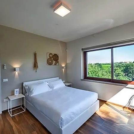 Borgo Baccile By Vini Fantini Hotel