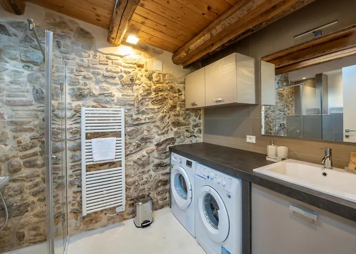 Отель Borgo Baccile By Vini Fantini