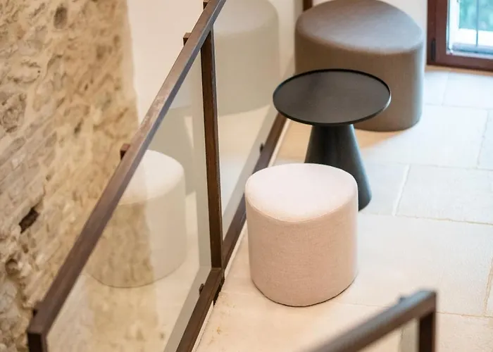 Отель Borgo Baccile By Vini Fantini Crecchio